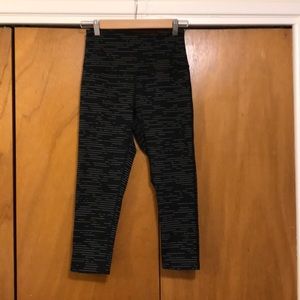 Zella Print Crop Legging Black & White Small